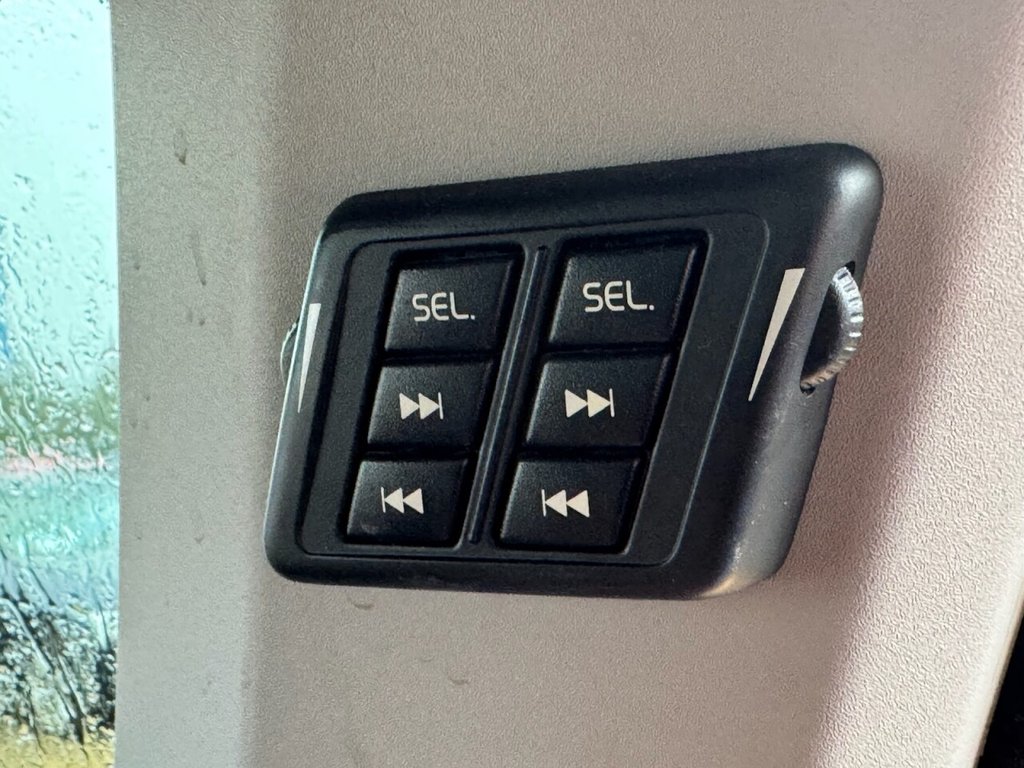 Used Volvo XC90 2011 for sale - 77457559: Photo 50