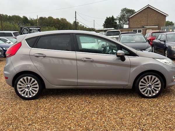 Used Ford Fiesta 2010 for sale - 76048496: Photo 10
