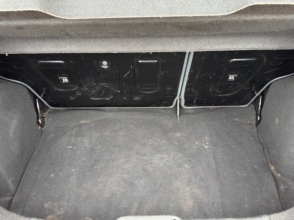 Used Ford Fiesta 2010 for sale - 76048496: Photo 12