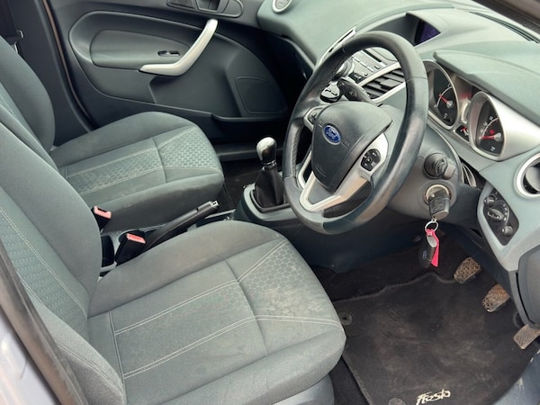 Used Ford Fiesta 2010 for sale - 76048496: Photo 13