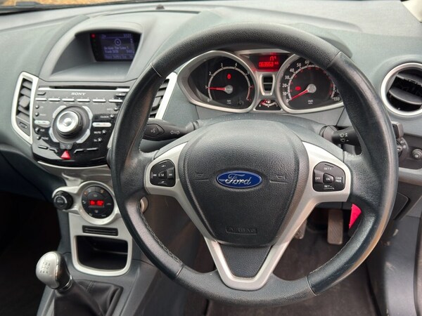 Used Ford Fiesta 2010 for sale - 76048496: Photo 23