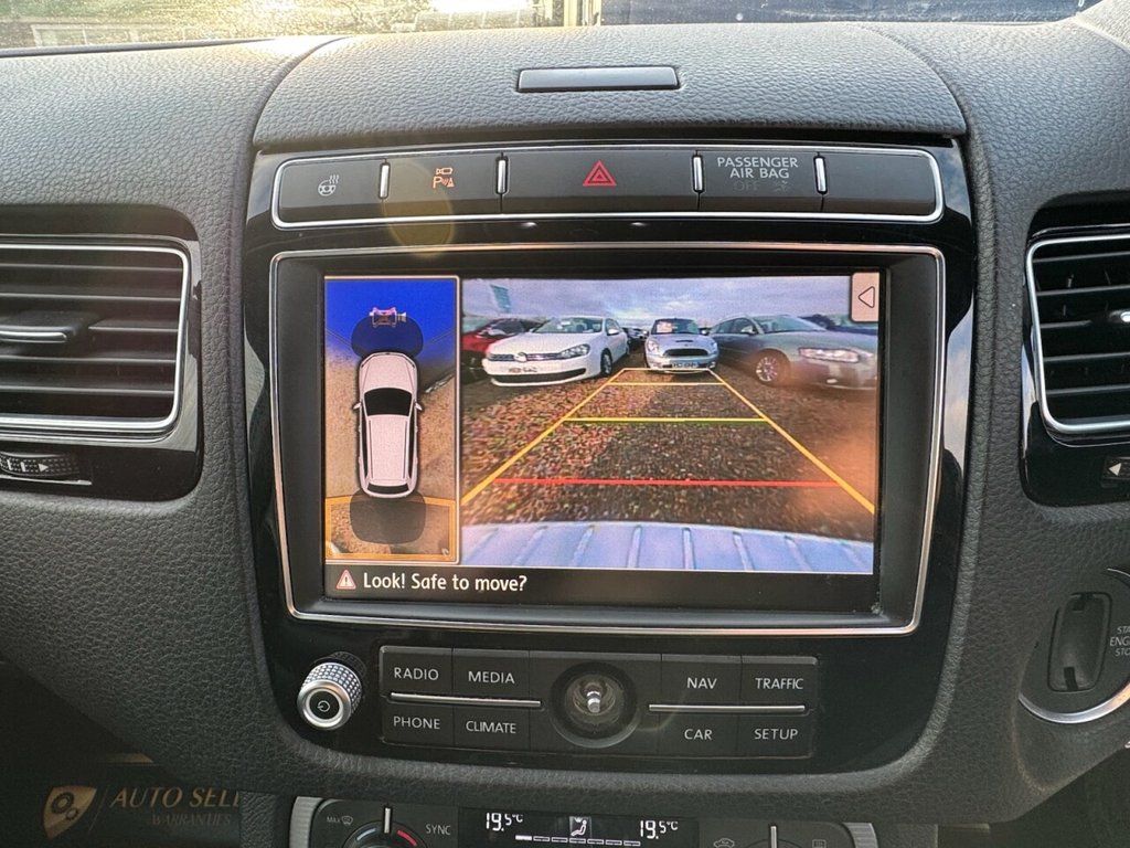 Used Volkswagen Touareg 2016 for sale - 77739596: Photo 38