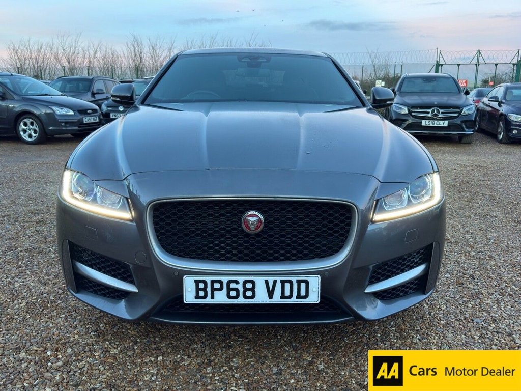 Used Jaguar XF 2019 for sale - 77356554: Photo 2