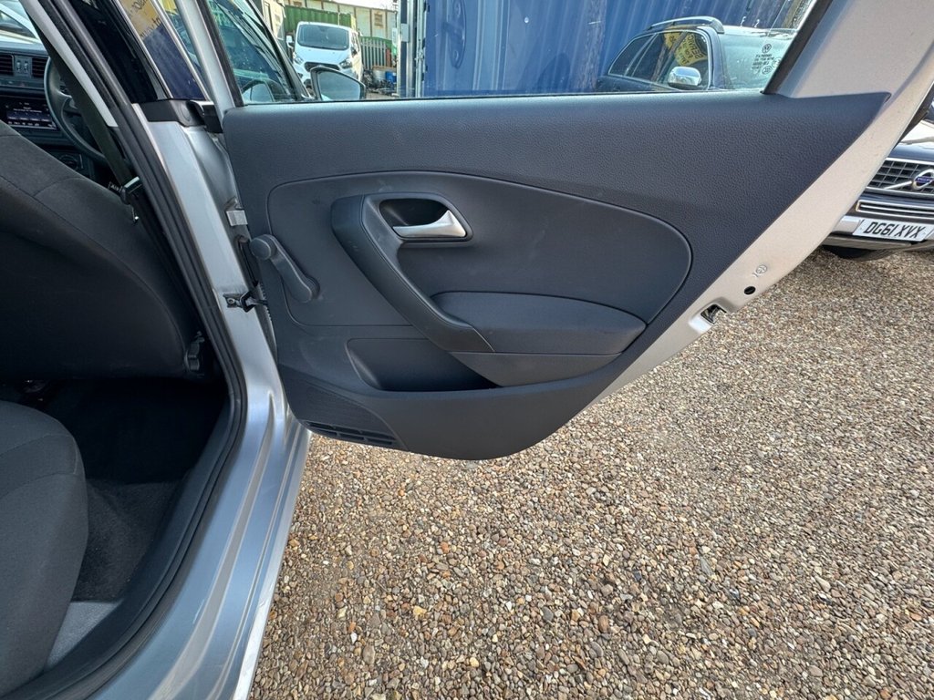 Used Volkswagen Polo 2014 for sale - 77952969: Photo 29