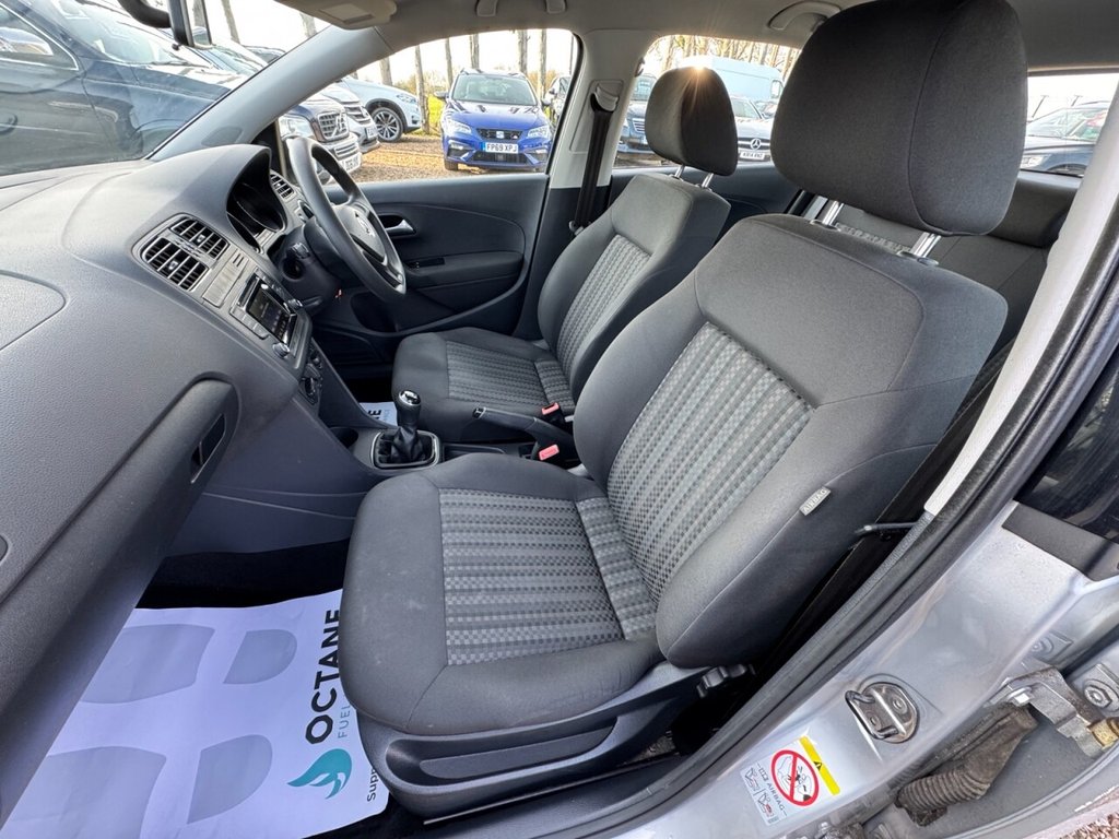 Used Volkswagen Polo 2014 for sale - 77952969: Photo 33