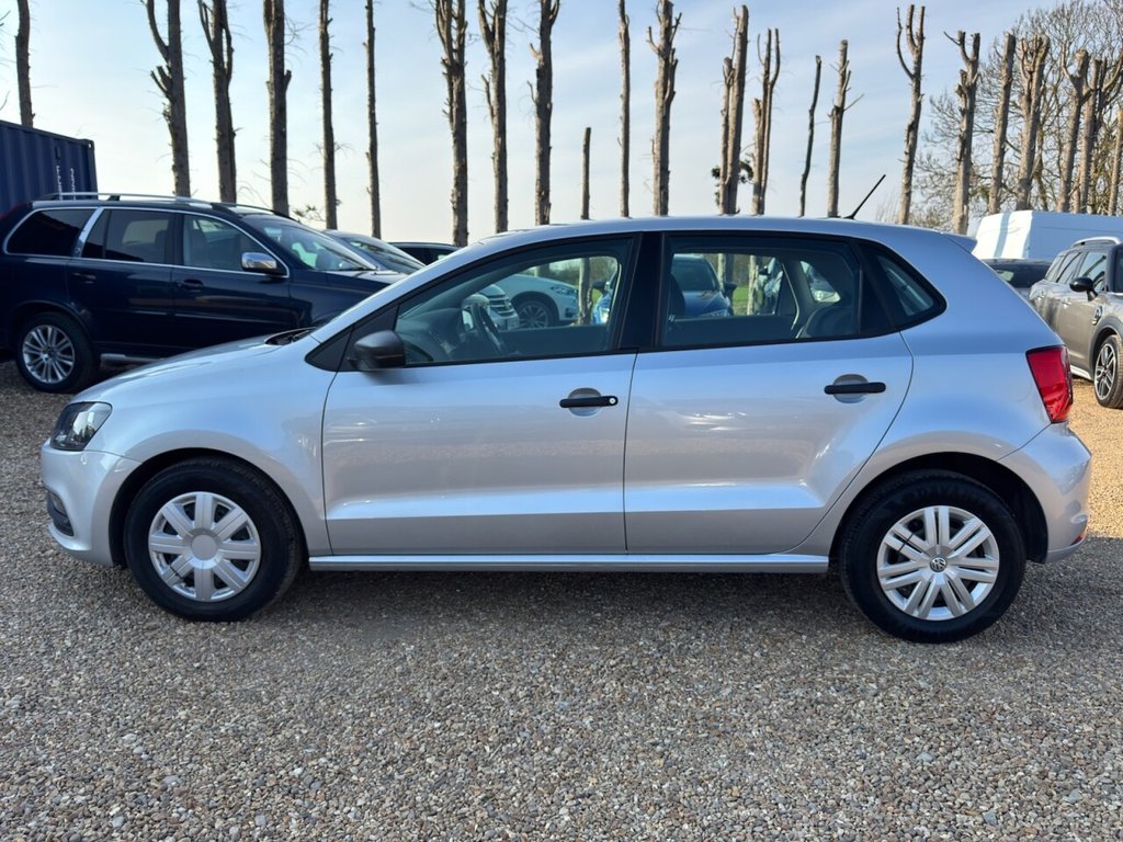 Used Volkswagen Polo 2014 for sale - 77952969: Photo 8