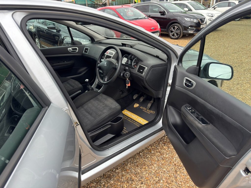 Used Peugeot 307 2002 for sale - 77642649: Photo 16