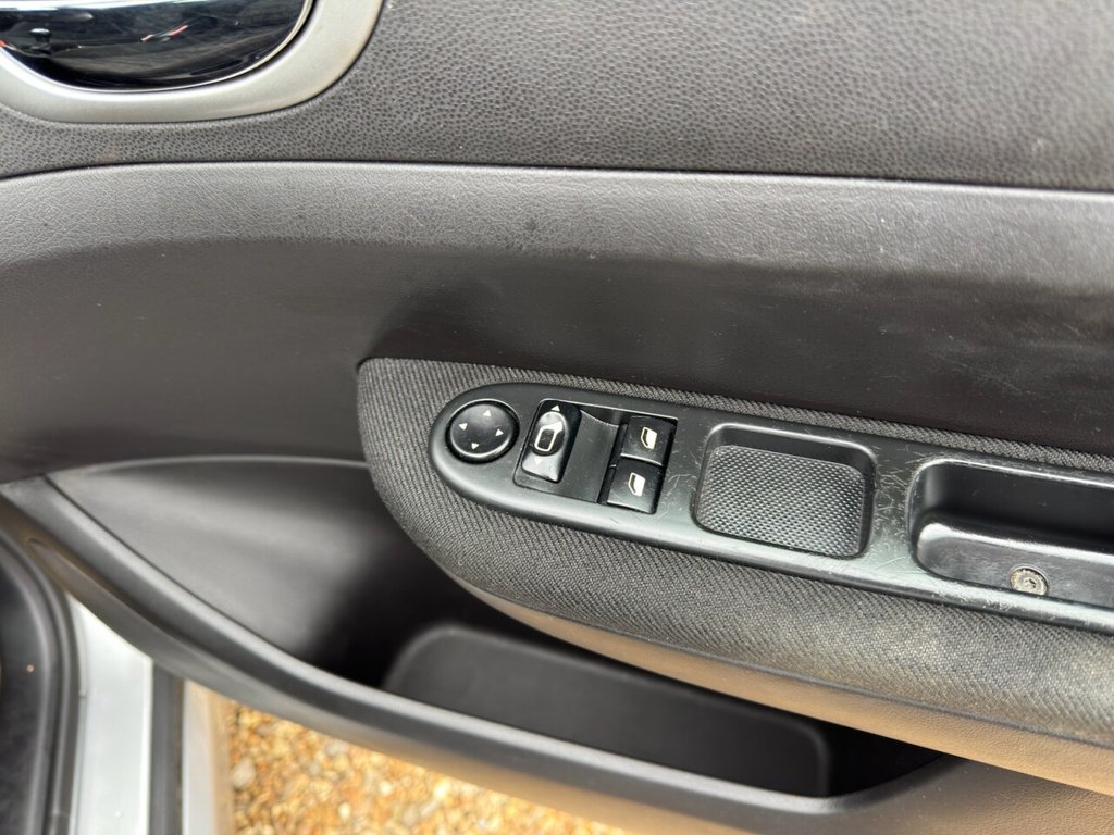 Used Peugeot 307 2002 for sale - 77642649: Photo 26