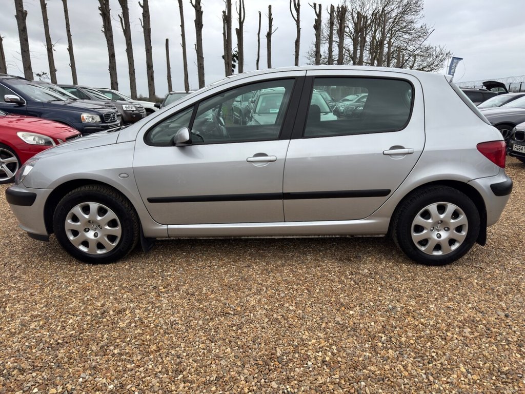 Used Peugeot 307 2002 for sale - 77642649: Photo 4