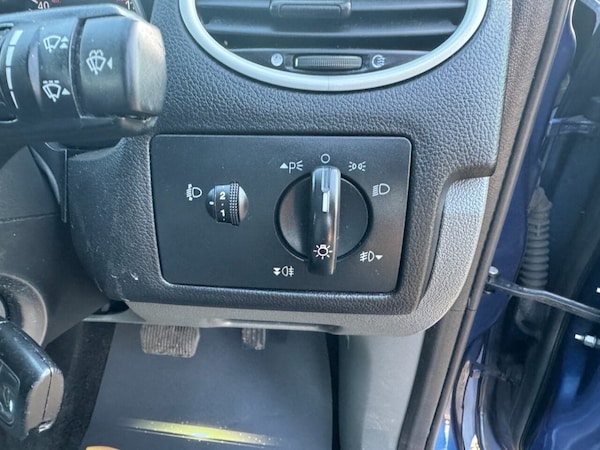 Used Ford Focus 2009 for sale - 76119063: Photo 16