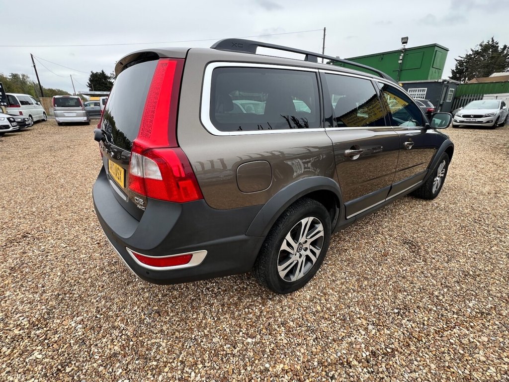 Used Volvo XC70 2013 for sale - 76173206: Photo 11