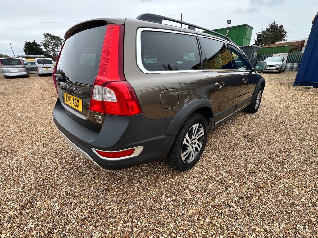 Used Volvo XC70 2013 for sale - 76173206: Photo 12