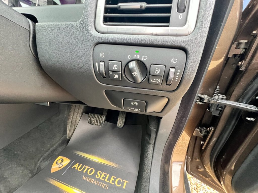 Used Volvo XC70 2013 for sale - 76173206: Photo 38