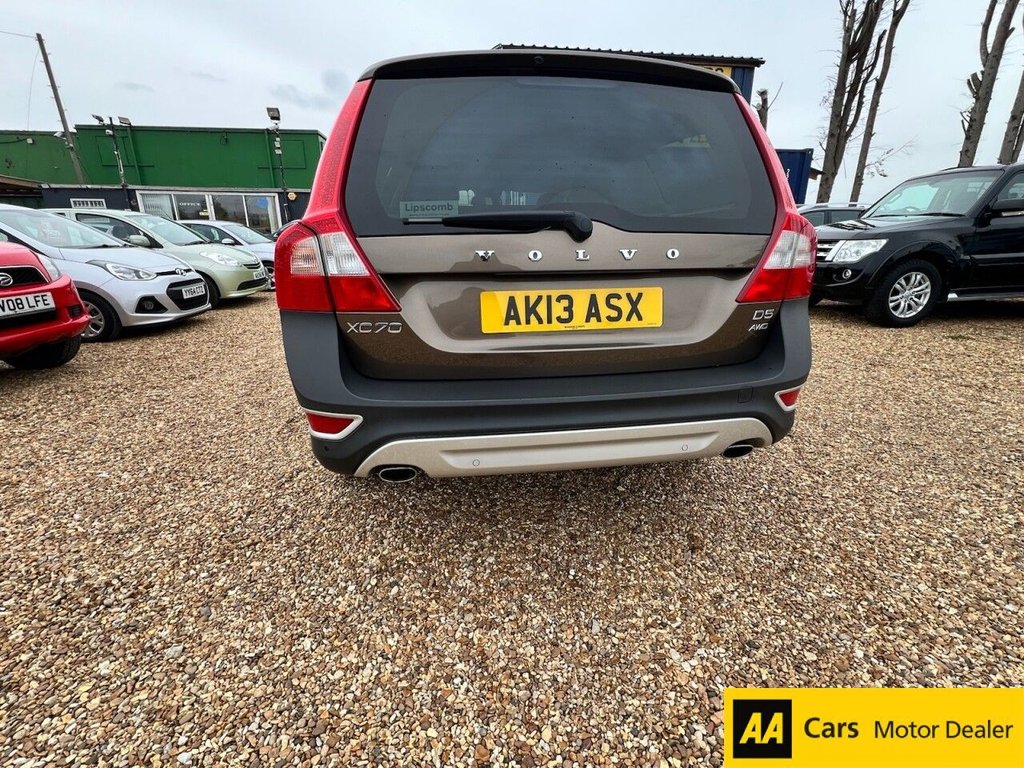 Used Volvo XC70 2013 for sale - 76173206: Photo 4