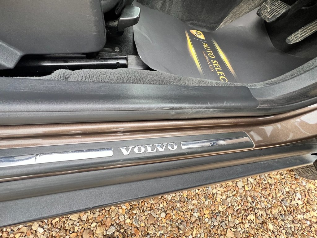 Used Volvo XC70 2013 for sale - 76173206: Photo 40