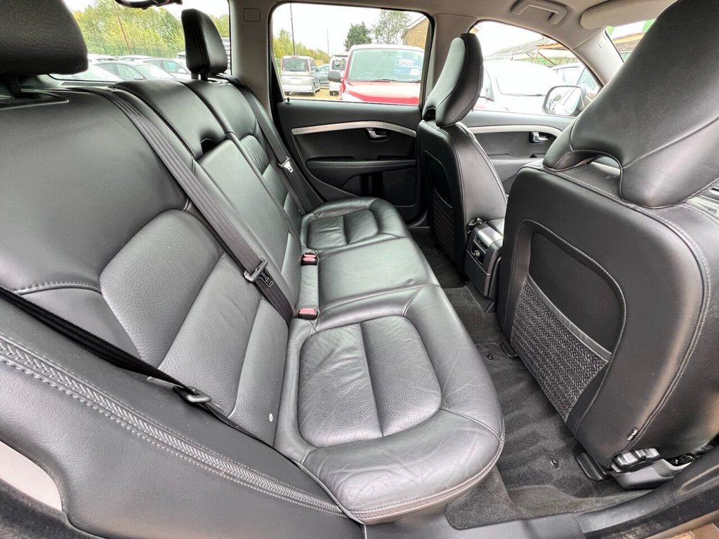 Used Volvo XC70 2013 for sale - 76173206: Photo 45