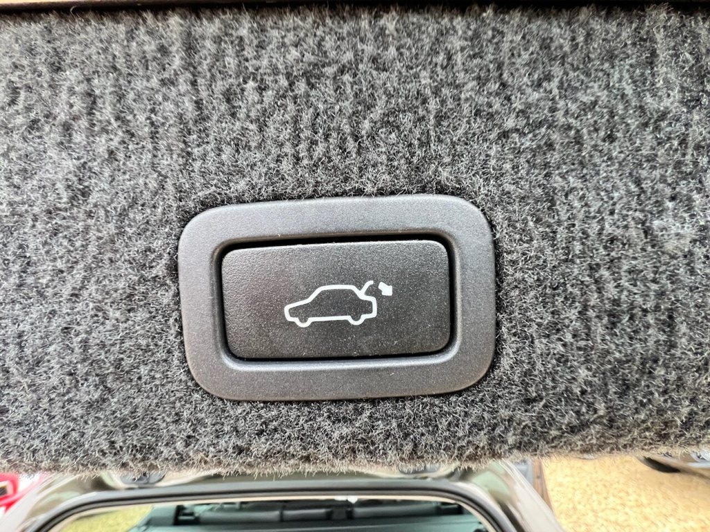 Used Volvo XC70 2013 for sale - 76173206: Photo 47