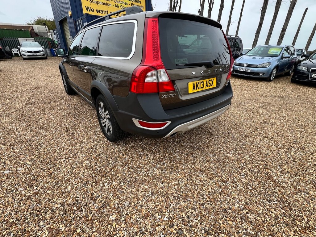 Used Volvo XC70 2013 for sale - 76173206: Photo 8