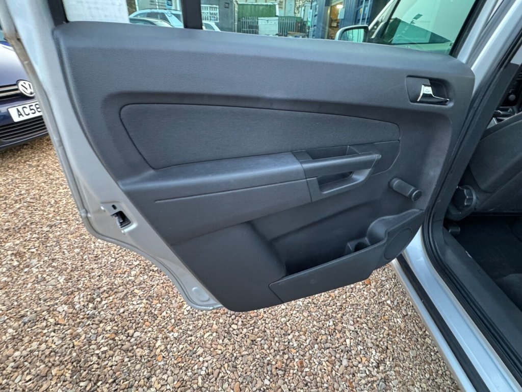 Used Vauxhall Zafira 2012 for sale - 77765349: Photo 31