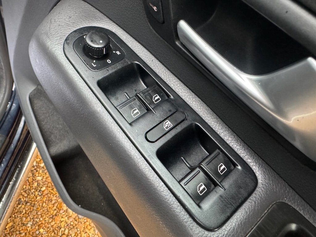 Used Volkswagen Amarok 2016 for sale - 78044635: Photo 14