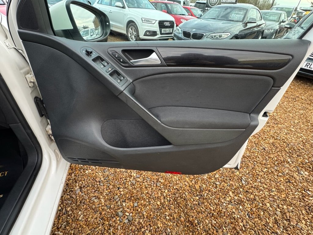 Used Volkswagen Golf 2011 for sale - 76841237: Photo 12