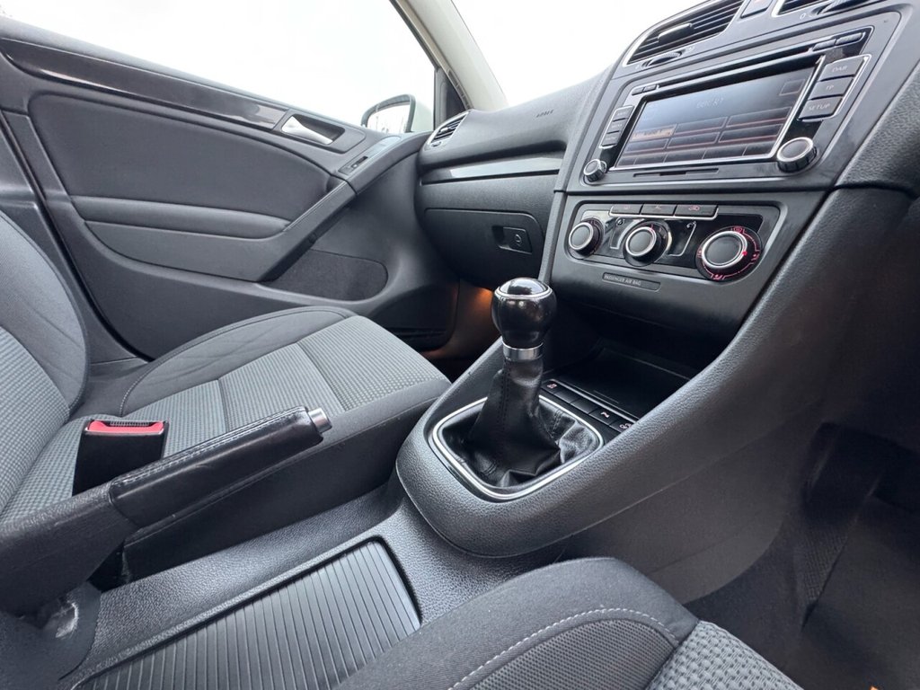 Used Volkswagen Golf 2011 for sale - 76841237: Photo 22