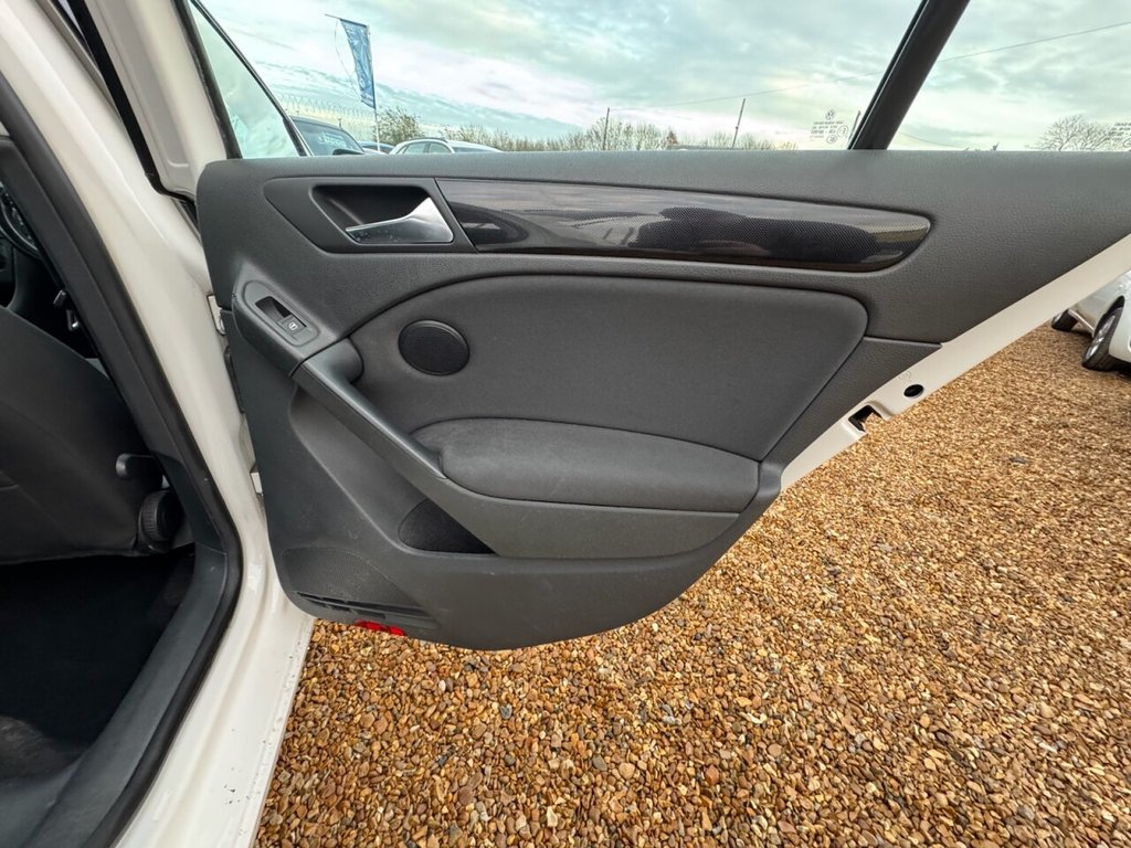 Used Volkswagen Golf 2011 for sale - 76841237: Photo 26