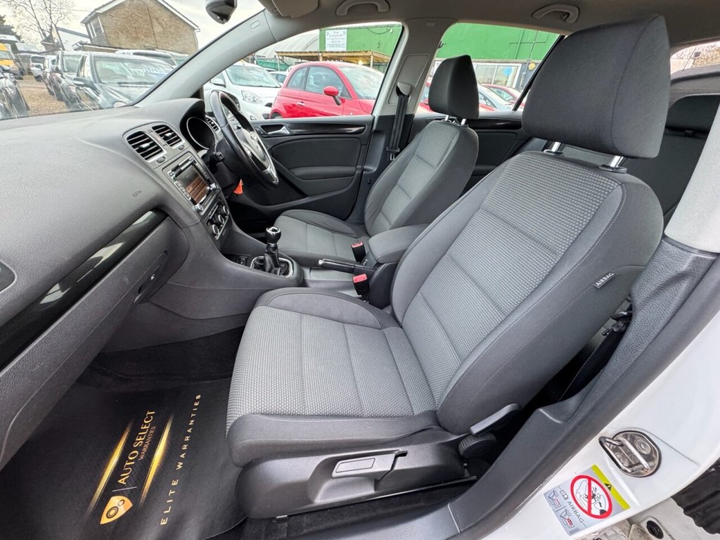 Used Volkswagen Golf 2011 for sale - 76841237: Photo 32