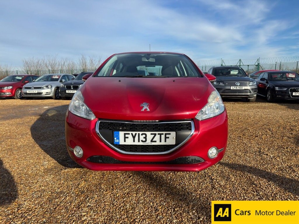 Used Peugeot 208 2013 for sale - 77200354: Photo 2