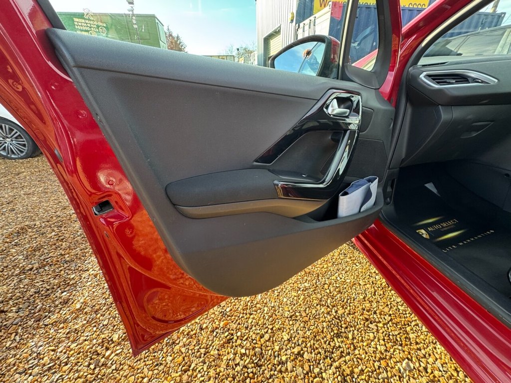 Used Peugeot 208 2013 for sale - 77200354: Photo 25