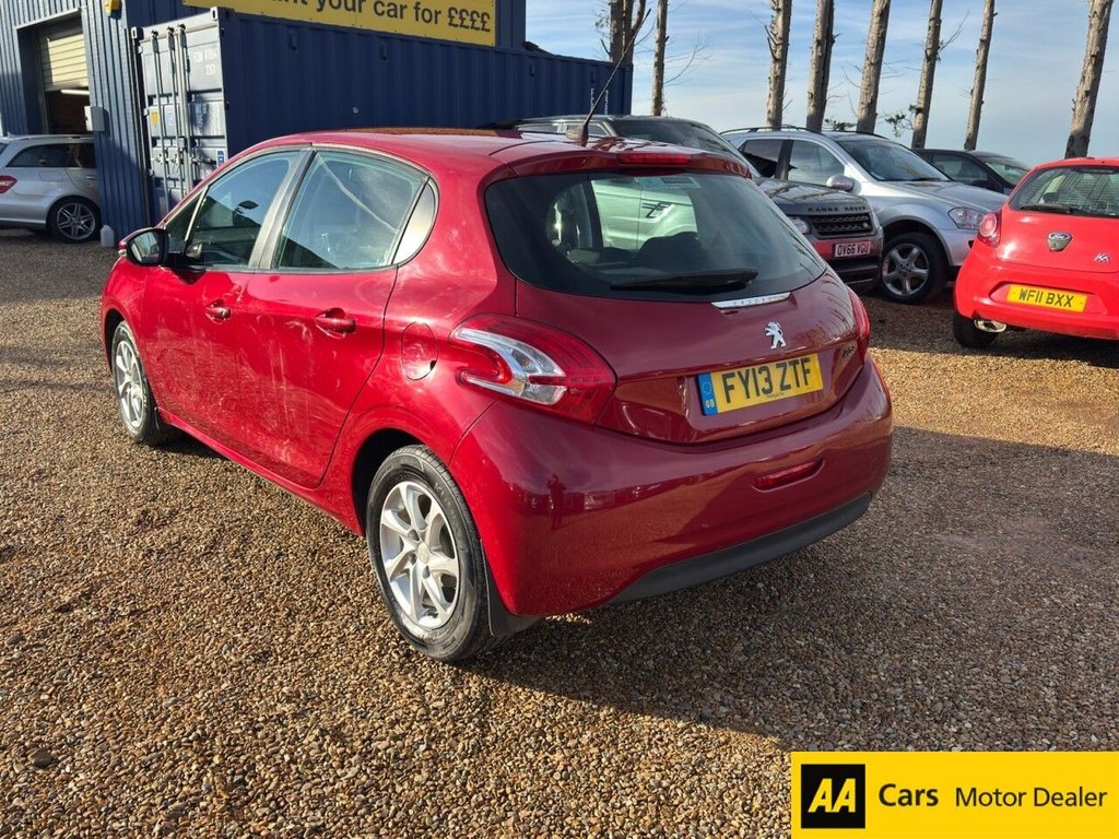 Used Peugeot 208 2013 for sale - 77200354: Photo 4