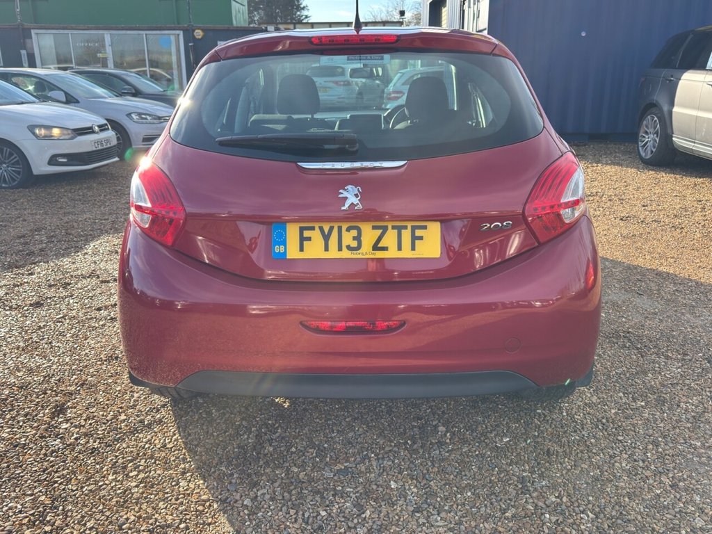 Used Peugeot 208 2013 for sale - 77200354: Photo 7
