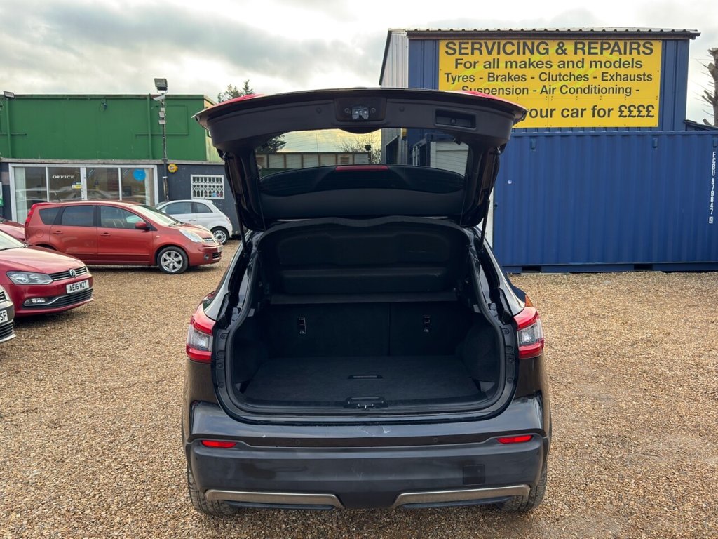 Used Nissan Qashqai 2017 for sale - 77499014: Photo 10