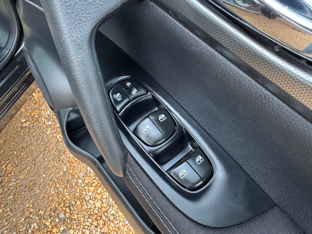 Used Nissan Qashqai 2017 for sale - 77499014: Photo 13