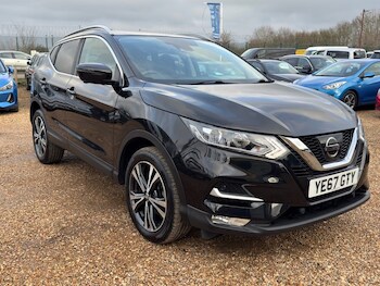 Used Nissan Qashqai 2017 for sale - 77499014: Photo