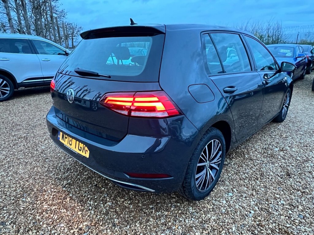 Used Volkswagen Golf 2018 for sale - 77089083: Photo 6