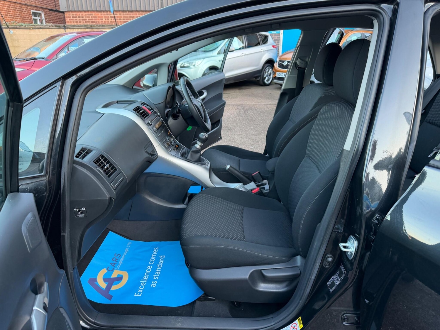 Used Toyota Auris 2012 for sale - 77143444: Photo 4