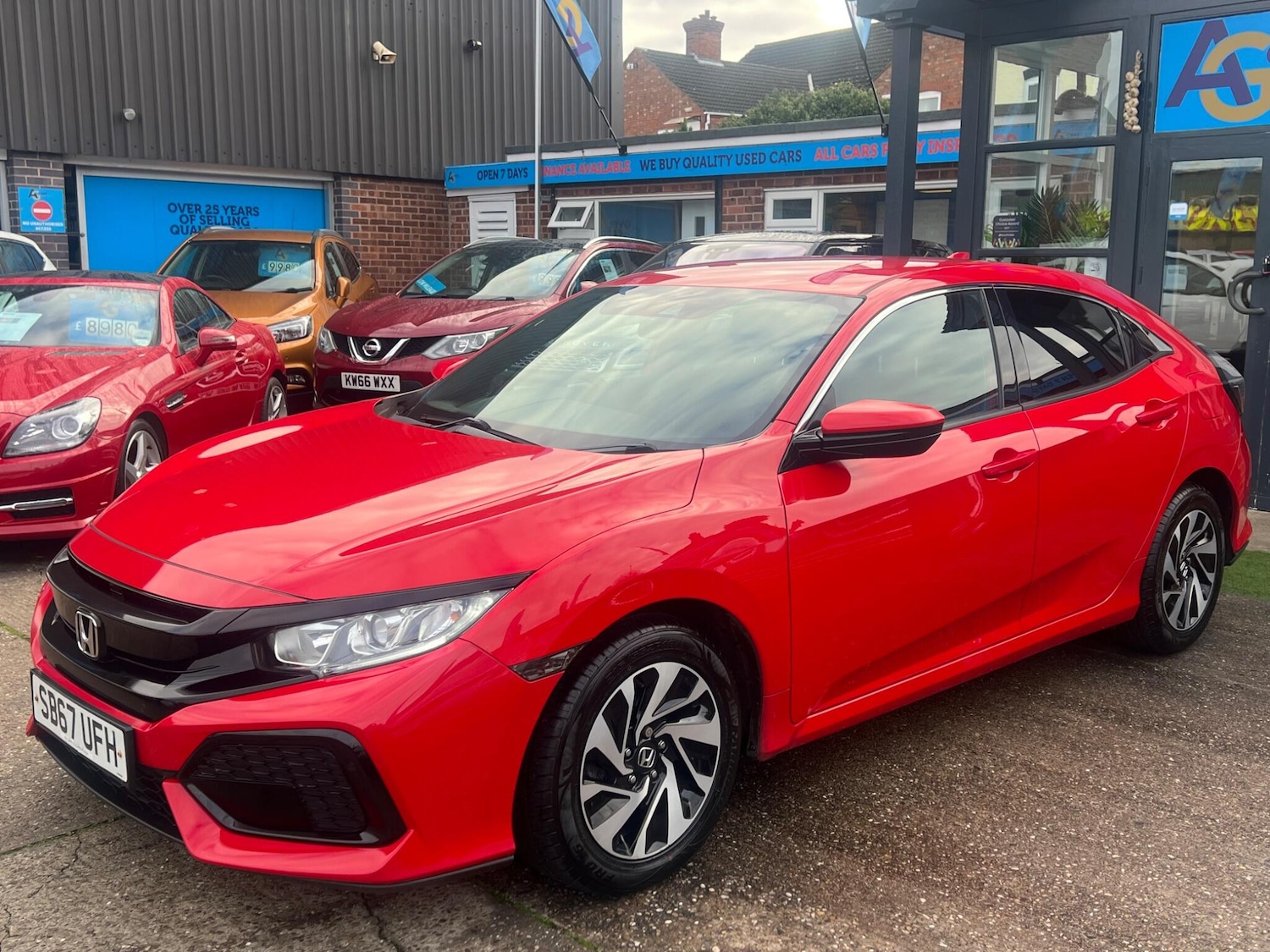 Used Honda Civic 2017 for sale - 76987714: Photo 14