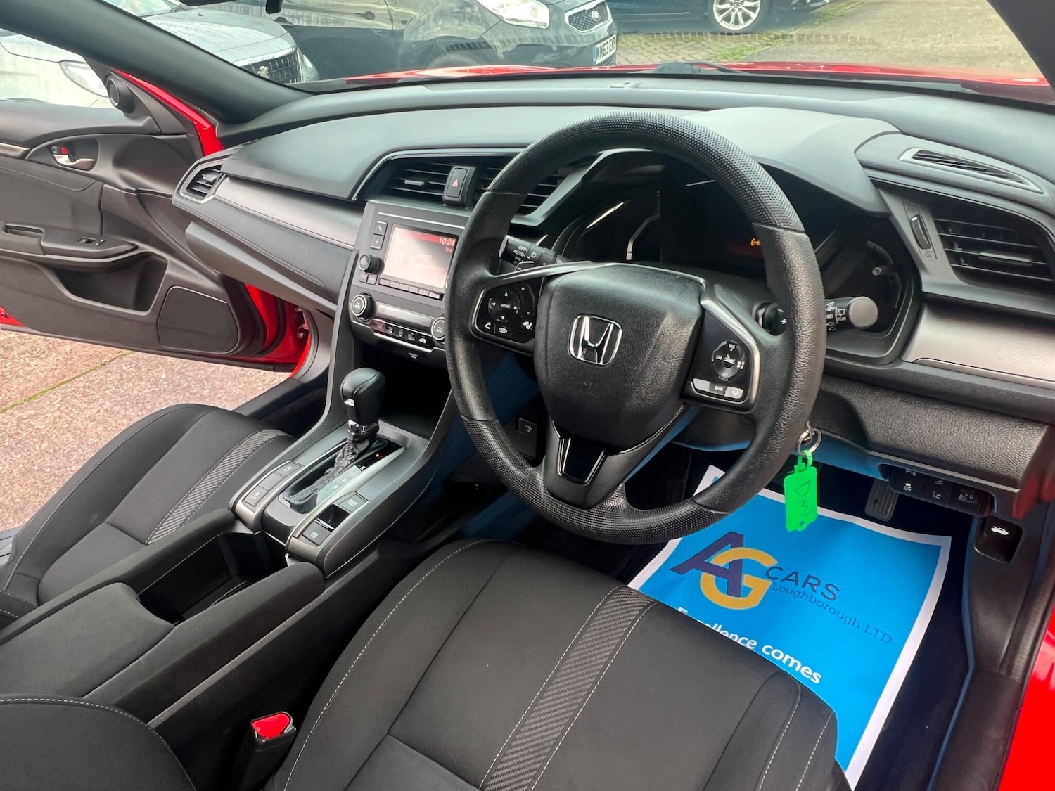 Used Honda Civic 2017 for sale - 76987714: Photo 3