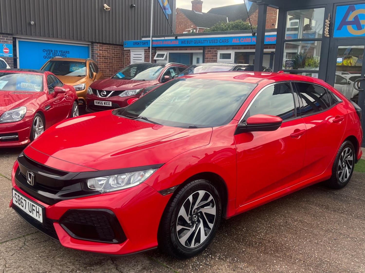 Used Honda Civic 2017 for sale - 76987714: Photo 42