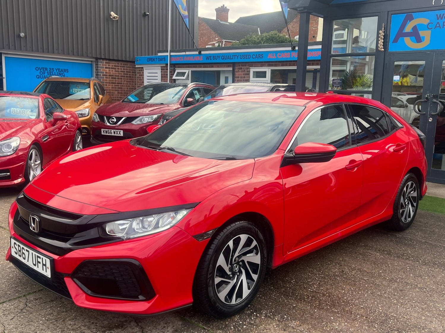 Used Honda Civic 2017 for sale - 76987714: Photo 46