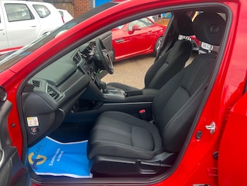 Used Honda Civic 2017 for sale - 76987714: Photo