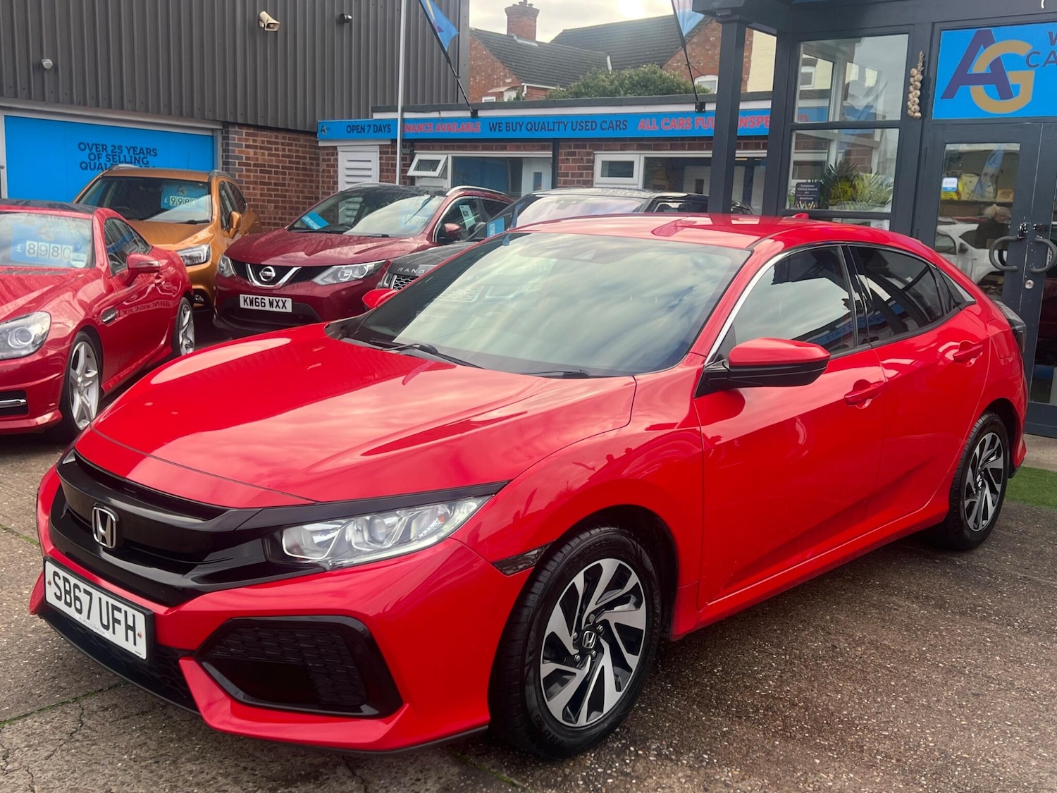 Used Honda Civic 2017 for sale - 76987714: Photo 51