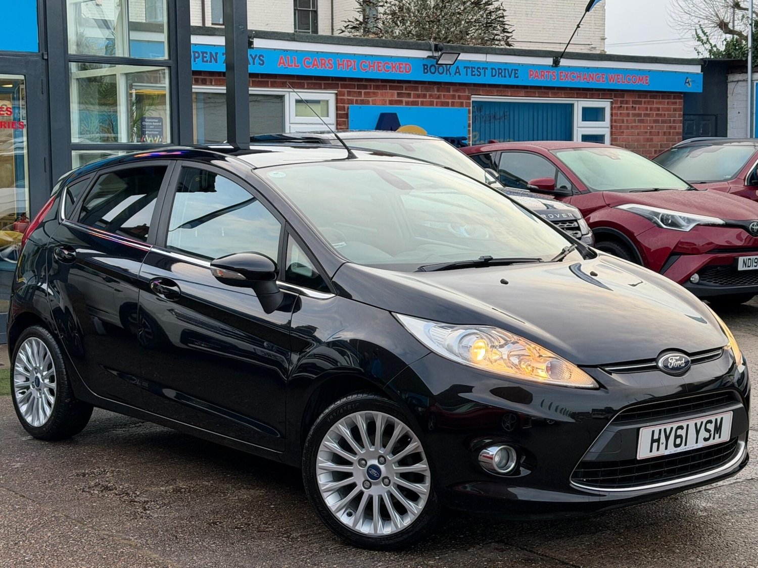 Used Ford Fiesta 2011 for sale - 77376220: Photo 12