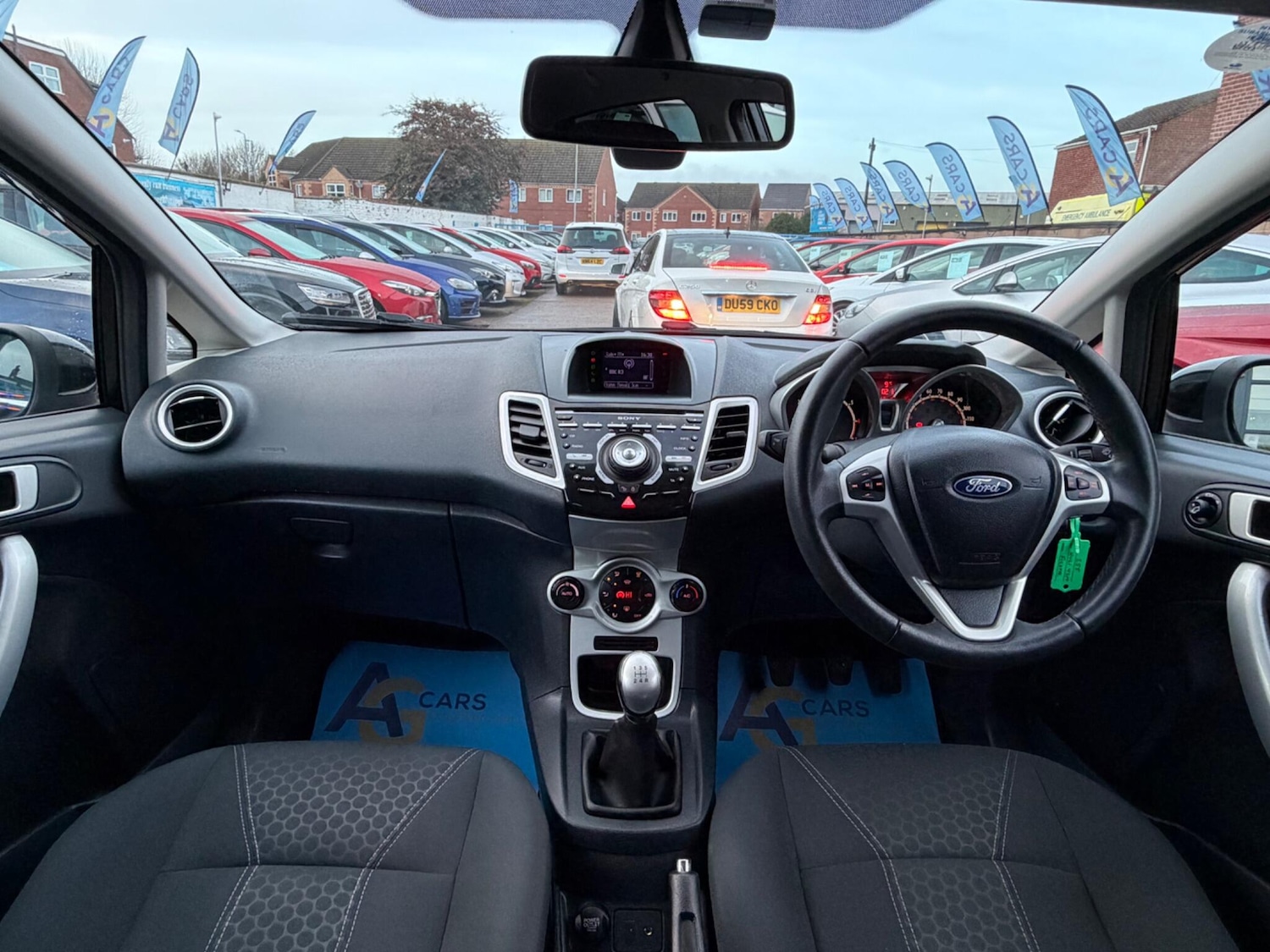 Used Ford Fiesta 2011 for sale - 77376220: Photo 2