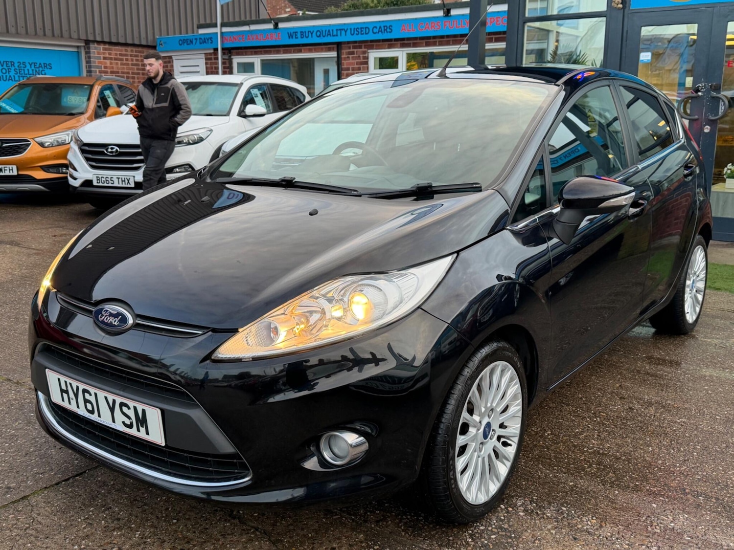 Used Ford Fiesta 2011 for sale - 77376220: Photo 33