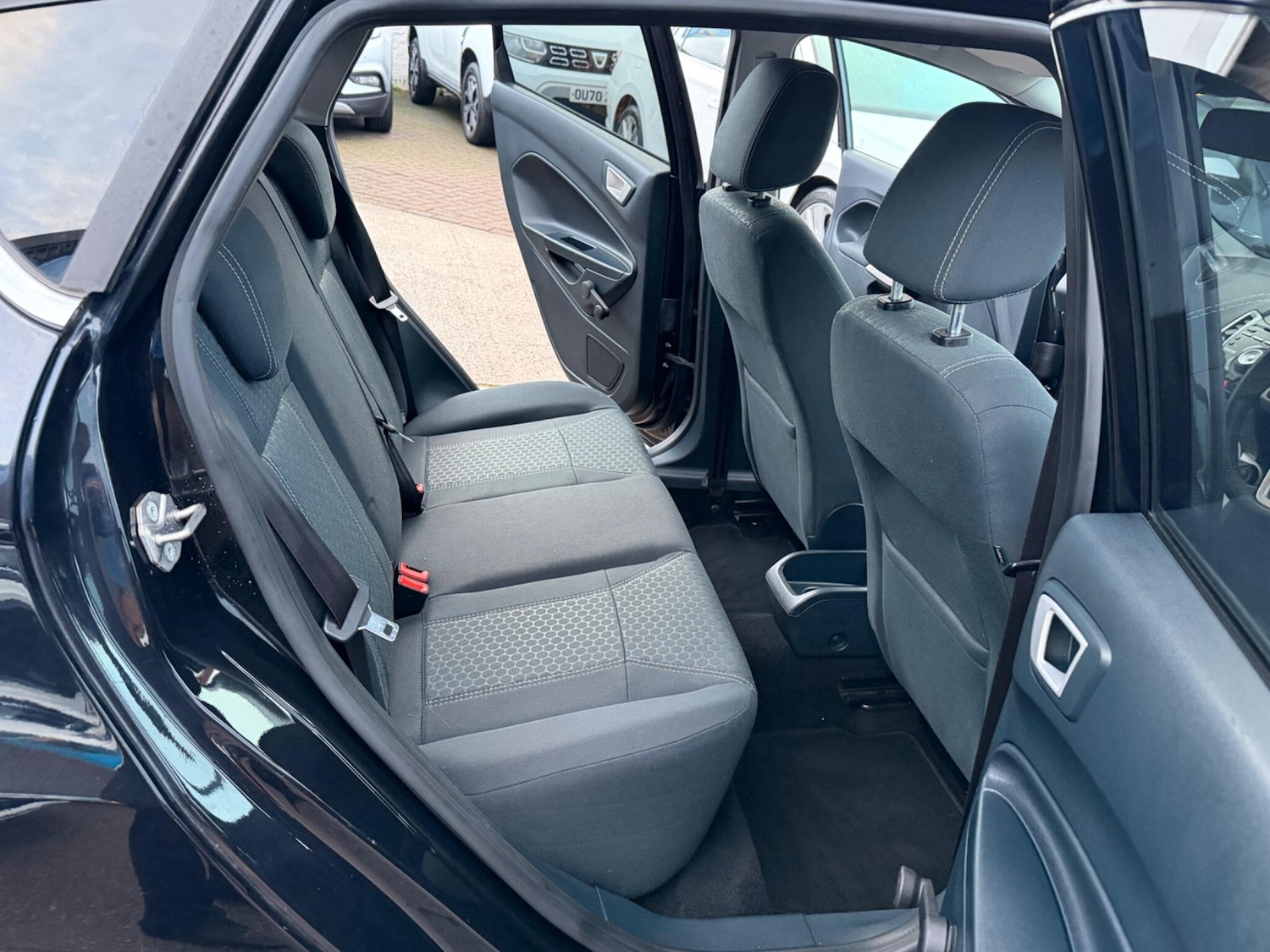 Used Ford Fiesta 2011 for sale - 77376220: Photo 45