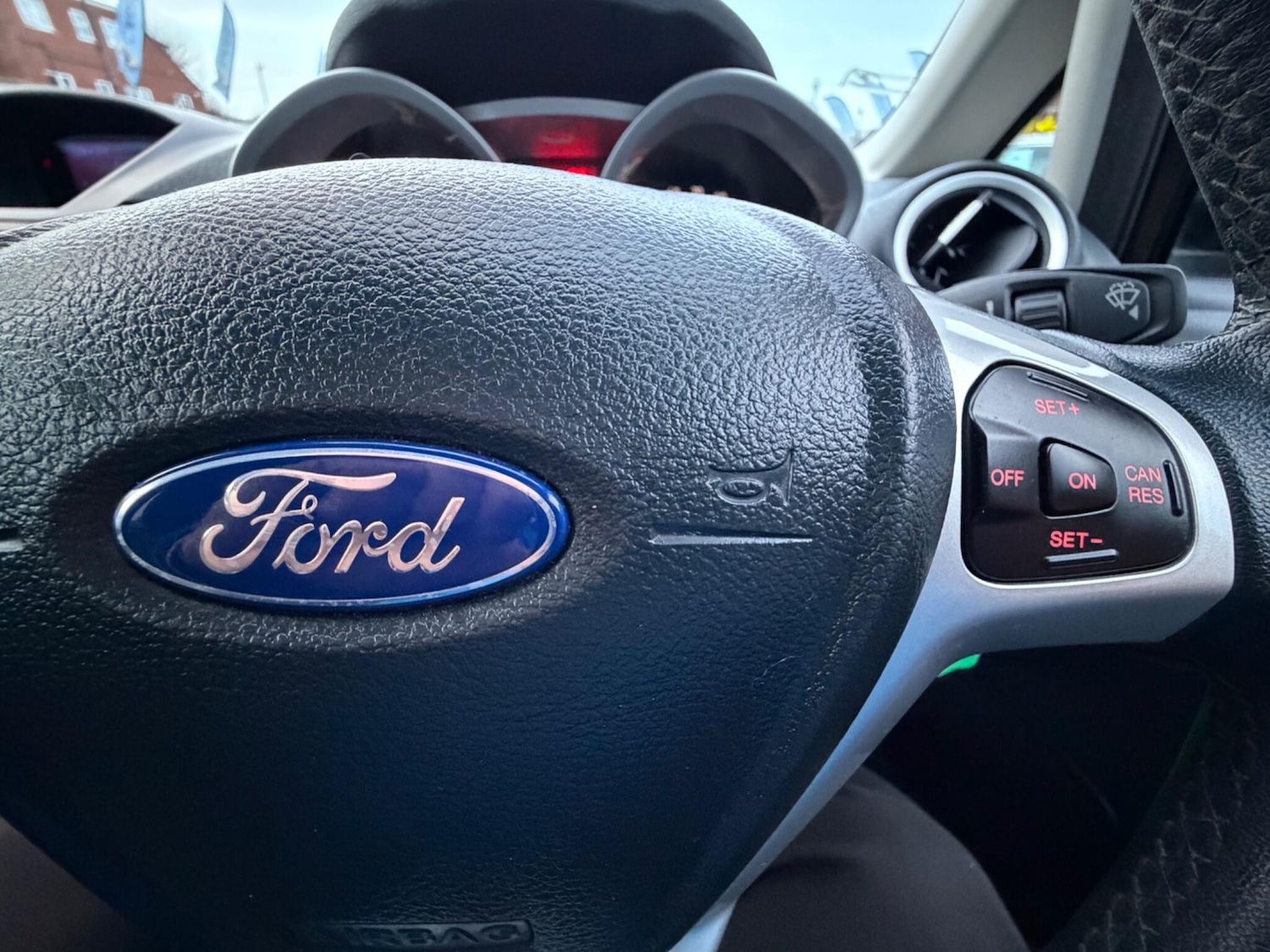 Used Ford Fiesta 2011 for sale - 77376220: Photo 60