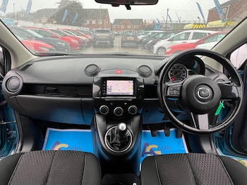 Used Mazda Mazda2 2014 for sale - 76572254: Photo