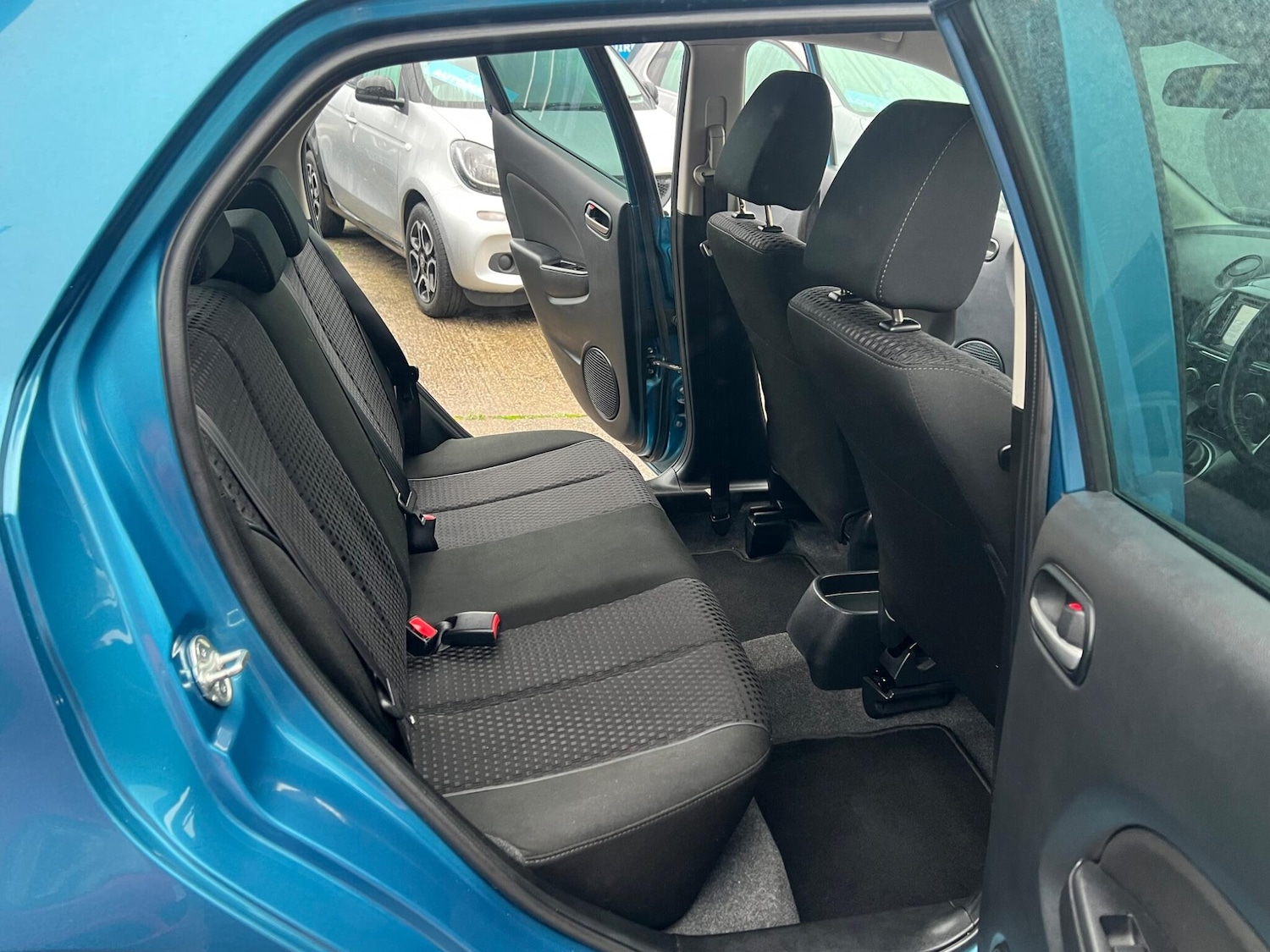 Used Mazda Mazda2 2014 for sale - 76572254: Photo 35